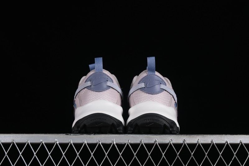 Nike TC 7900 Retro Chunky Dad Shoes with Reflective Swoosh and Cushioned Foam Sole - DD9682-002