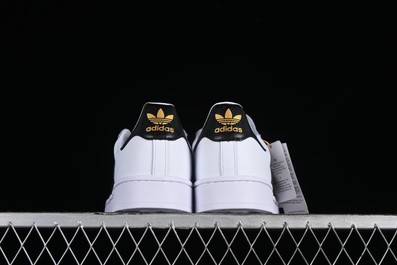 Adidas Campus CQ2074 Three Stripes Casual Sneakers - CQ2074