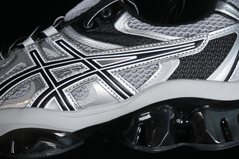 Asics Gel-Quantum Kinetic Retro Casual Sneakers with Thick Sole and GEL Scutoid Technology - 1203A270-022