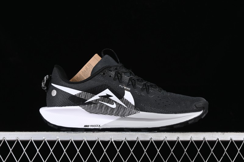 Nike Pegasus Trail 5 Lightweight Comfortable Durable Low-Top Running Shoes - DV3864-001