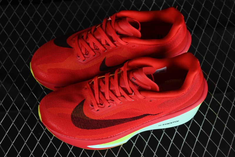 Nike Zoom Fly 6 Lightweight Responsive Running Shoes with Flyknit and React Technology - FN8454-600