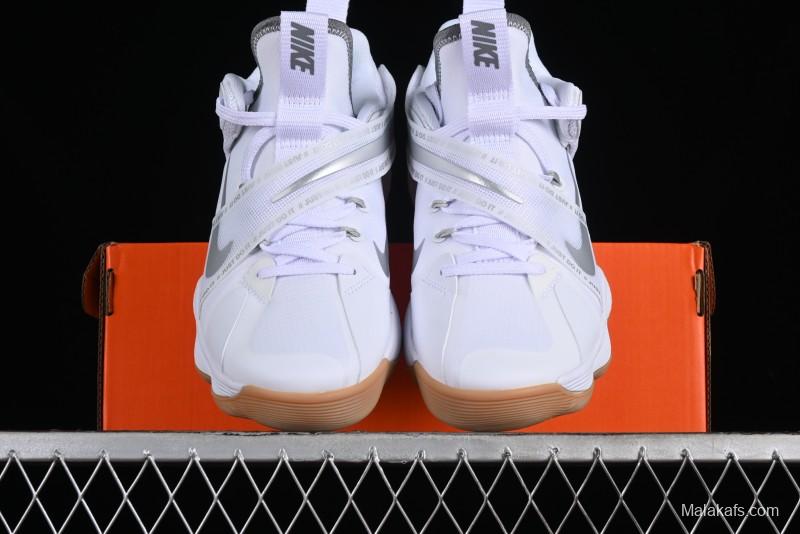 Nike HyperSet Lightweight Low-Top Training Basketball Shoes with React Foam and Flywire - DJ4473-100