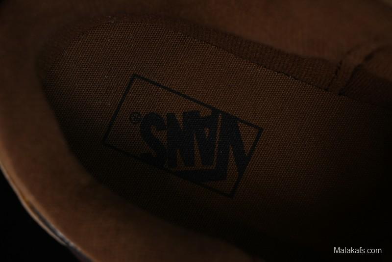 Vans Classics Knu Skool Retro Sneakers with Enlarged Toe and Thickened Trim - VN0009QCLC5