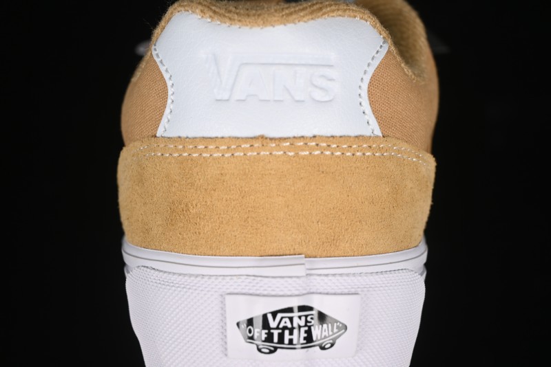 Vans Chukka Push Low-Top Skate Shoes in Beige with Slip-Resistant Sole - VN000CZW4MG