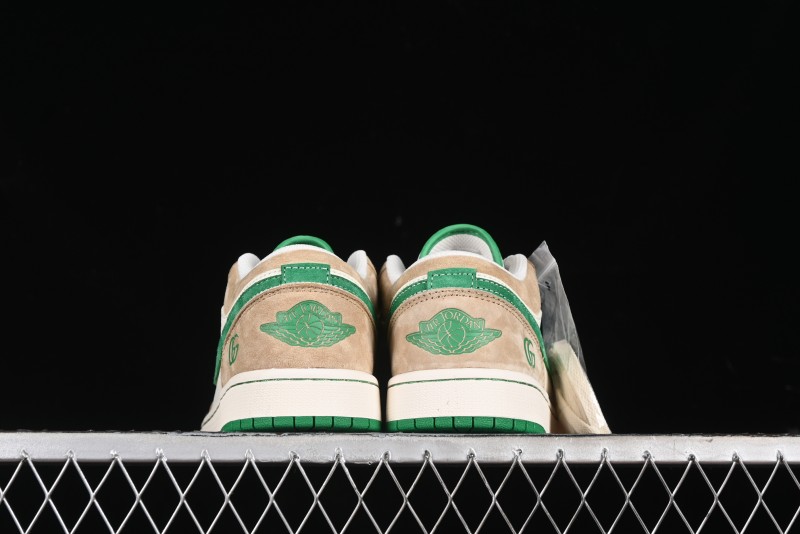 Nike Air Jordan 1 Low AJ1 Gucci Collaboration - Vintage Basketball Shoes in Sheepskin Green - WG8850-014