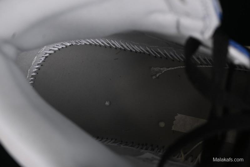 Nike Air Jordan 1 Retro High Basketball Shoes in White Deep Royal Blue - DZ5485-100