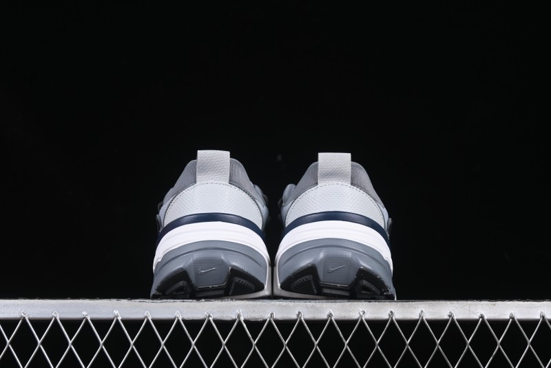Nike Runtekk Run Retro Low-Top Running Shoes with Cushlon Midsole and Anti-Slip Design - HJ4497-002