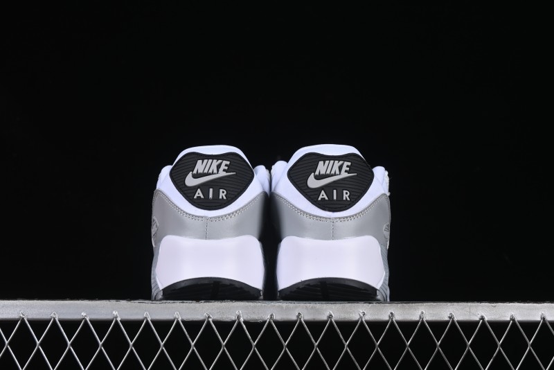Nike Air Max 90 Retro Running Shoes with Air Cushion Technology - 616730-111