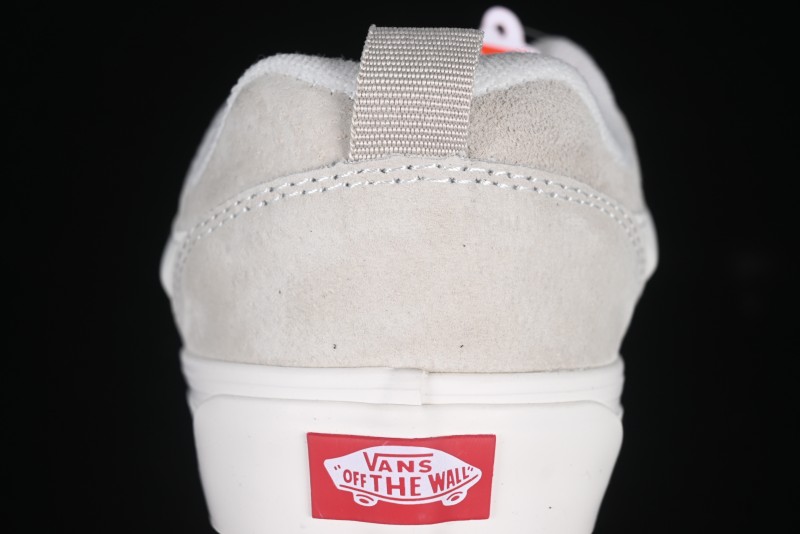 Vans Knu Skool Low-Top Retro Chunky Sneakers - VN000D750CK