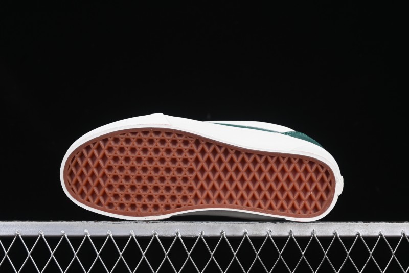 Vans Knu Skool Low-Top Retro Chunky Sneakers - VN000D6ZBR1