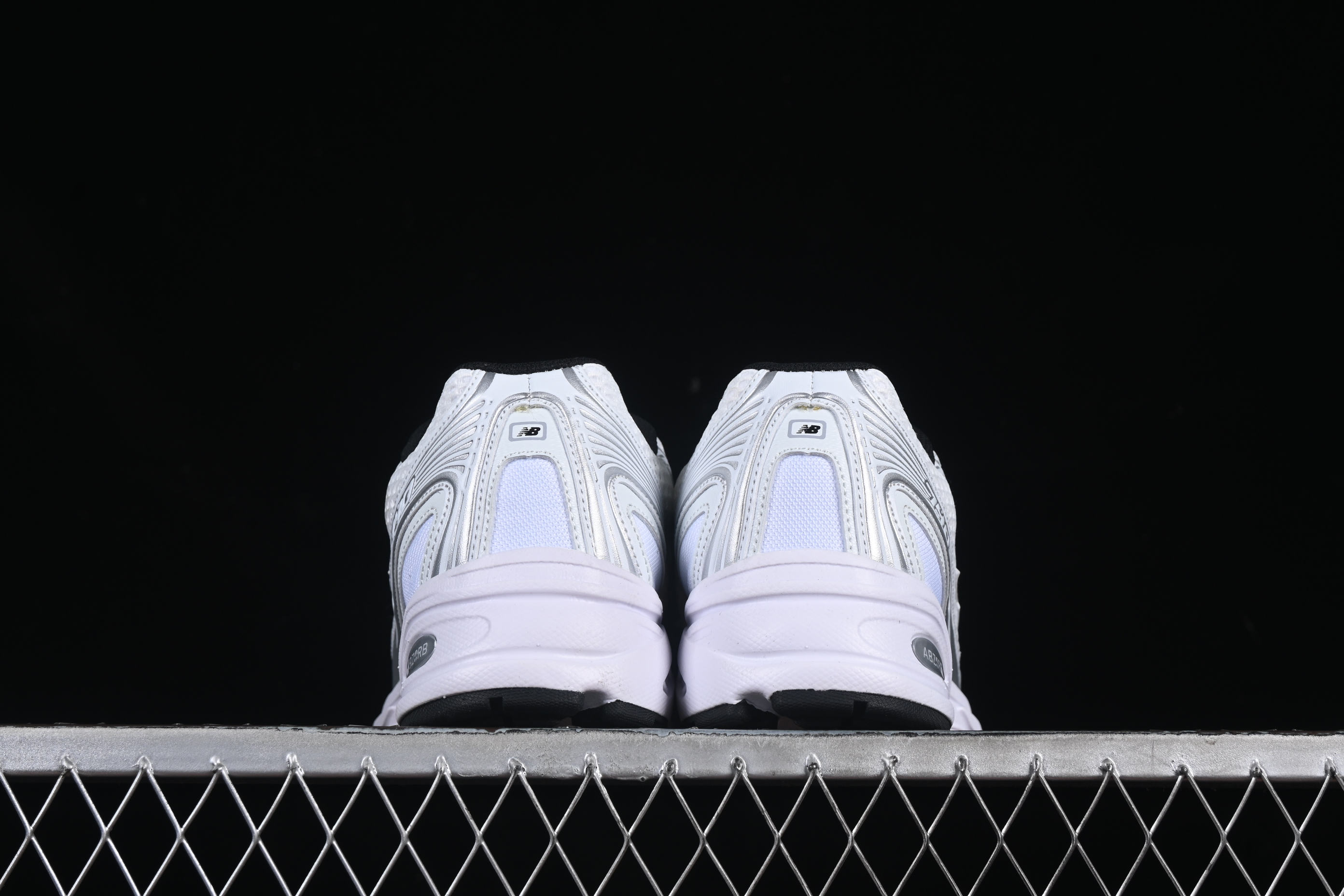 New Balance 740 Series Retro Dad Style Casual Sports Running Shoes - U740NW2