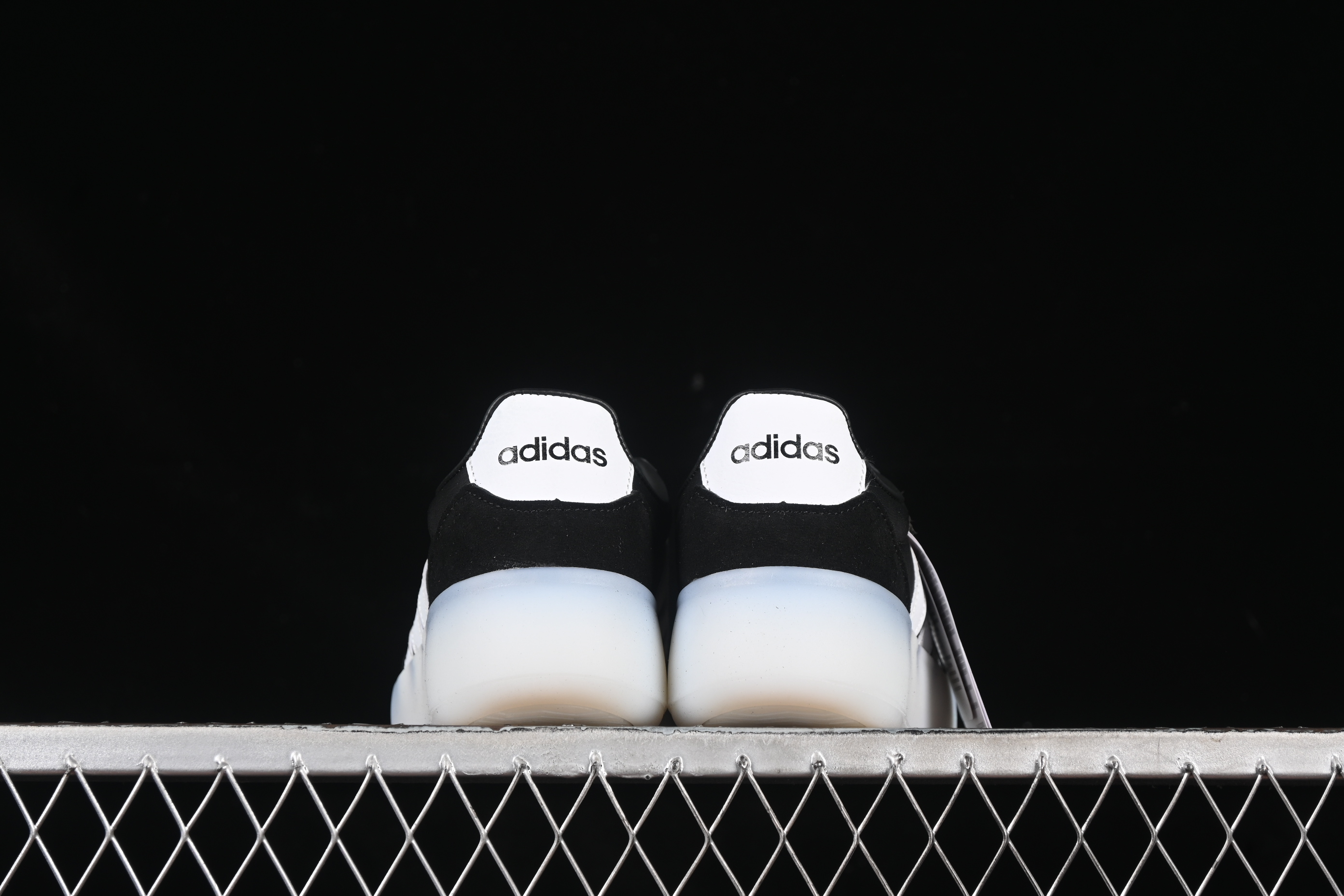 Adidas Barreda Decode Comfort Cushion Low Top Casual Sneakers - JI2316