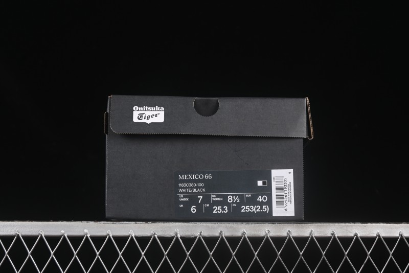 Onitsuka Tiger Mexico 66 Low-Top Leather Sneakers for Casual Running - 1183C380-100