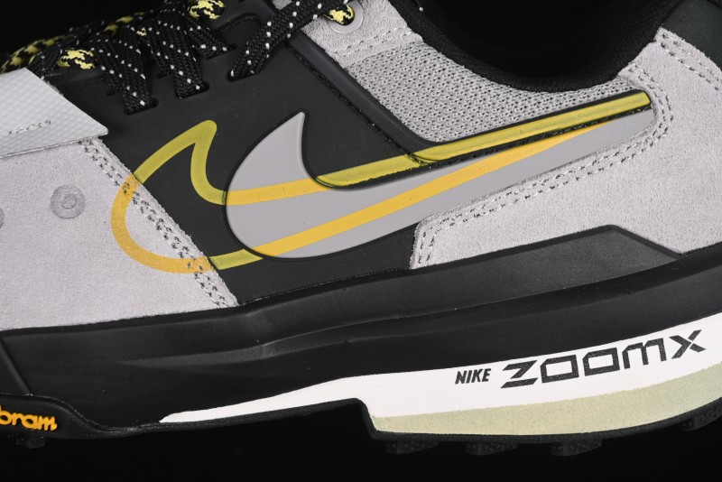Nike Sacai Zegamadome SP Low-Top Lifestyle Sneakers with Functional Design - HQ8618-003