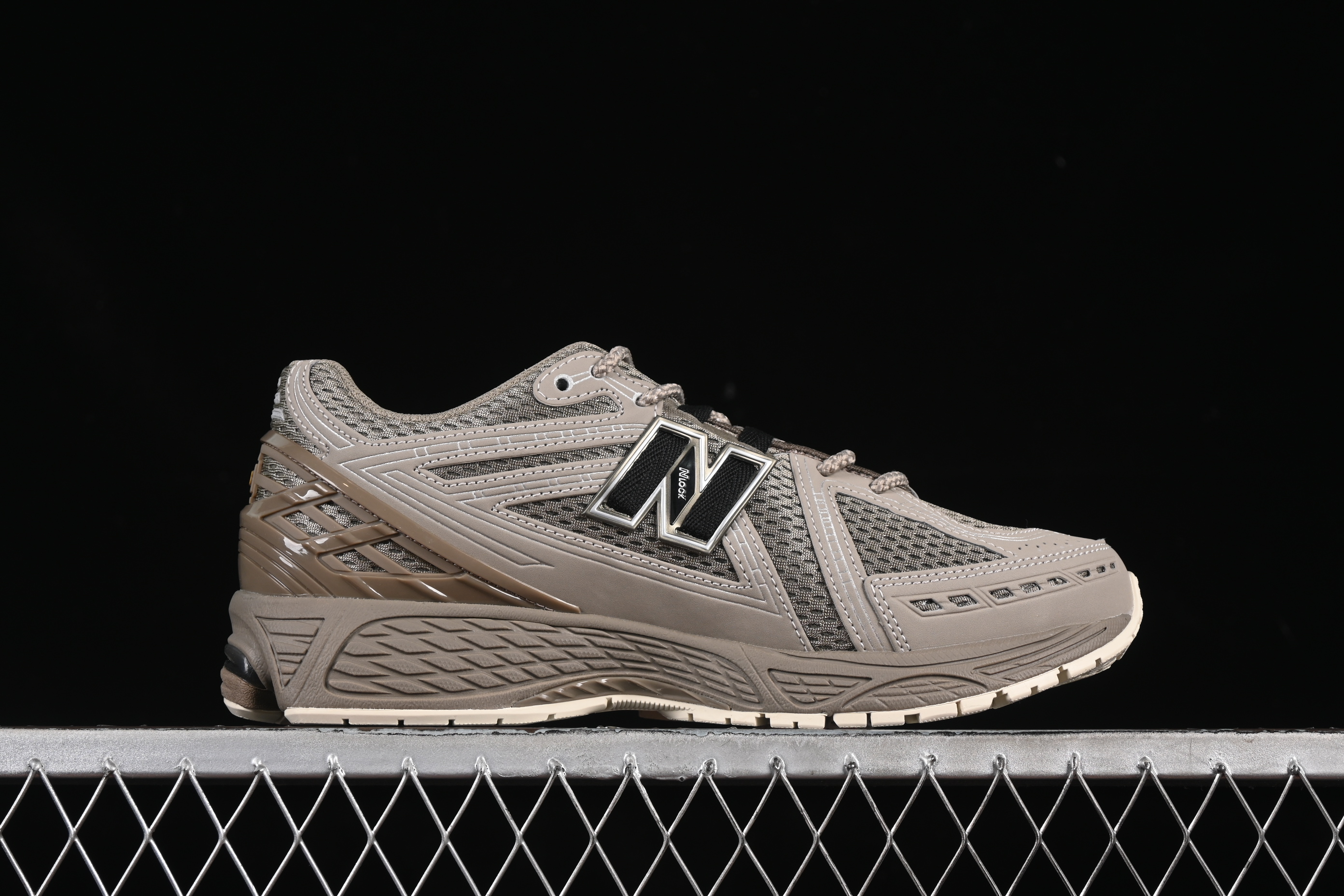 New Balance 1906 Series Retro Dad Style Casual Running Shoes - U1906ROB
