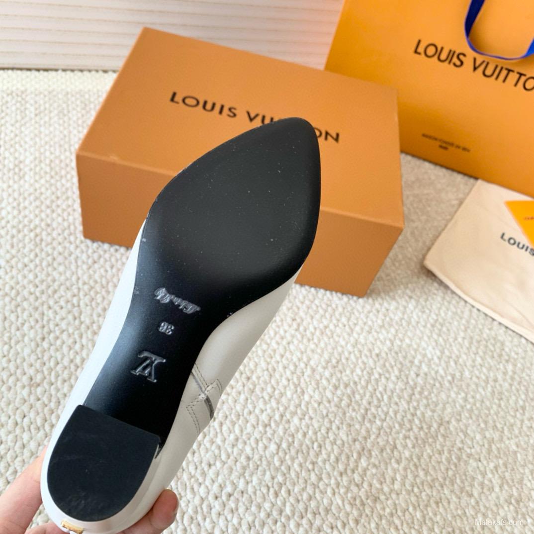 2024 Women Louis Vuitton White Leather Ankle Boots MJ00410