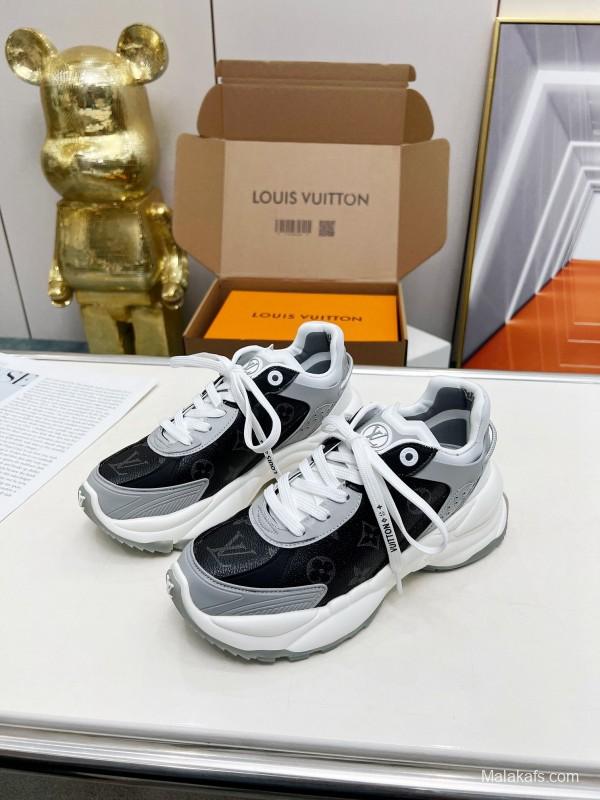 2025 Unisex Louis Vuitton Black White Leather Mesh Sneakers LY00340