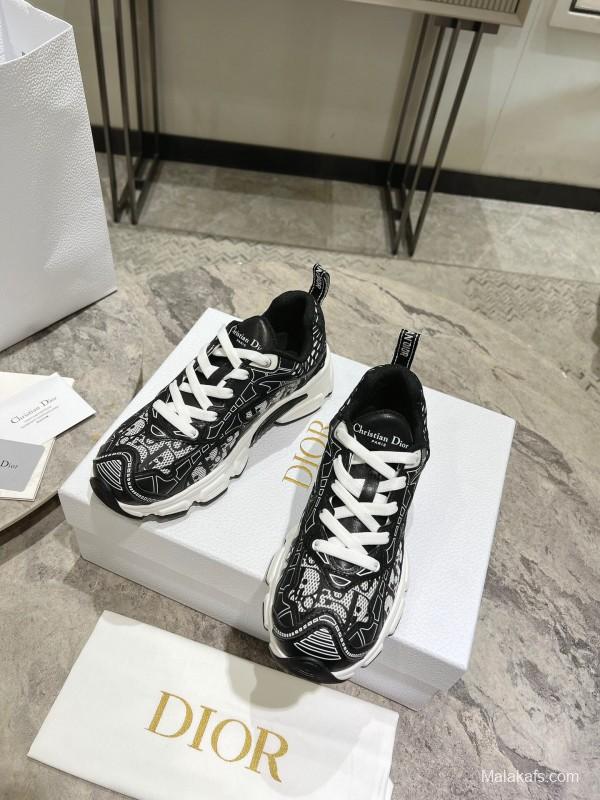 2025 Women Dior Black White Textile Casual Sneakers KFY00370