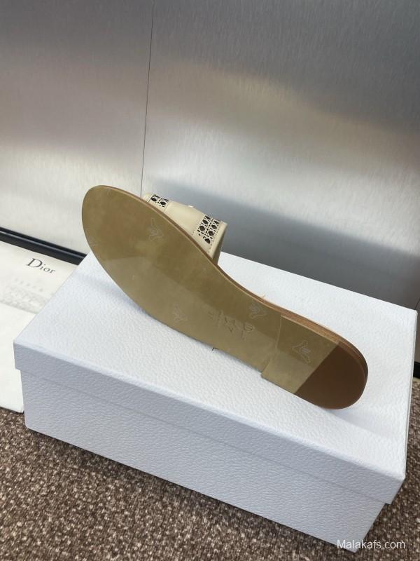 2025 Women Dior Beige Leather Slippers KFY00300