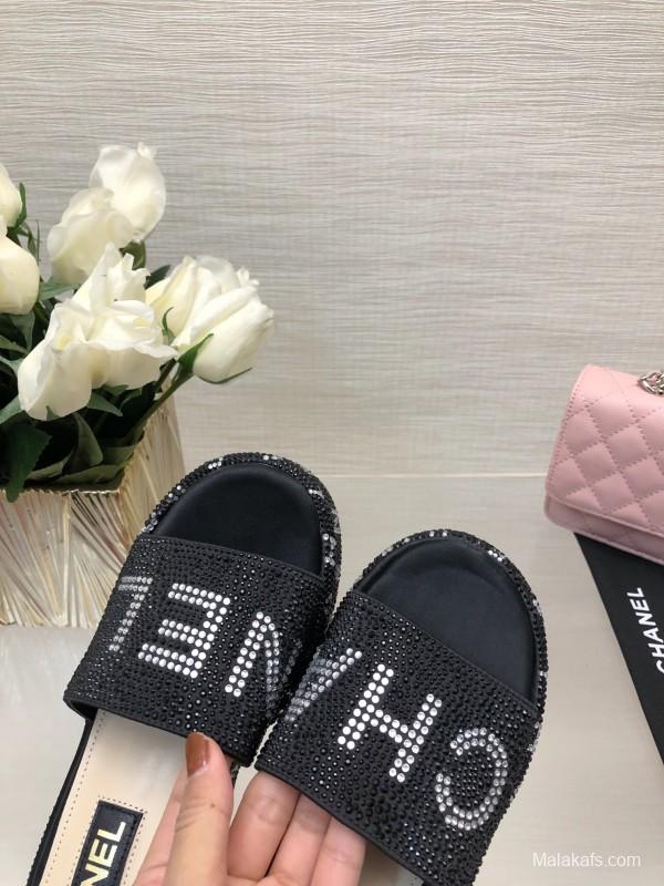2025 Slippers Chanel Black Fabric Slippers