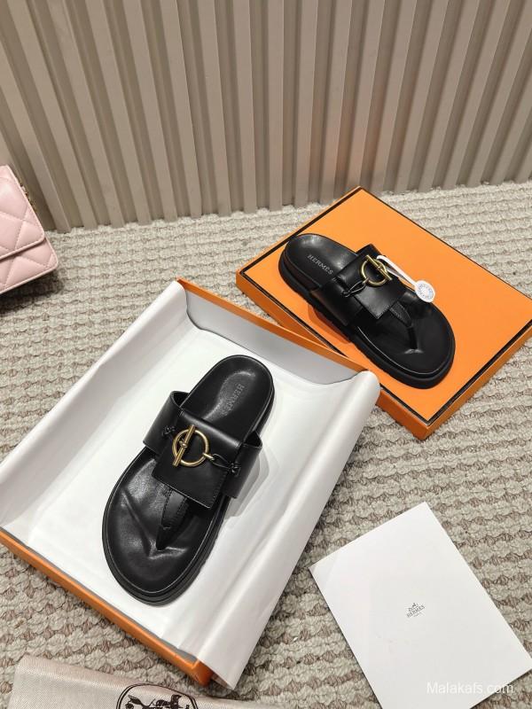 2025 Slippers Hermès Black Leather Slippers LY00270