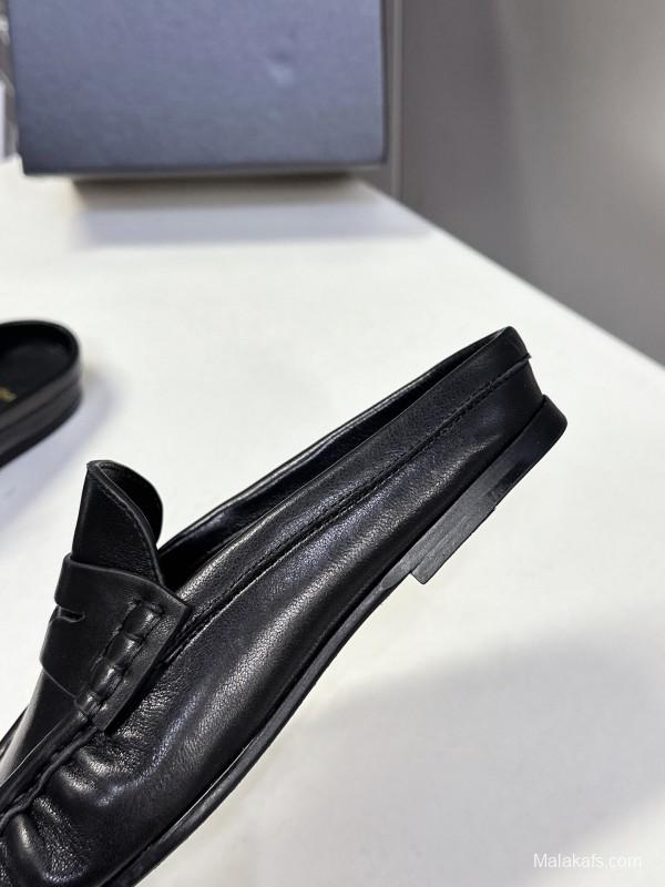 2025 Women Yves Saint Laurent Black Calfskin Loafer KFY00330