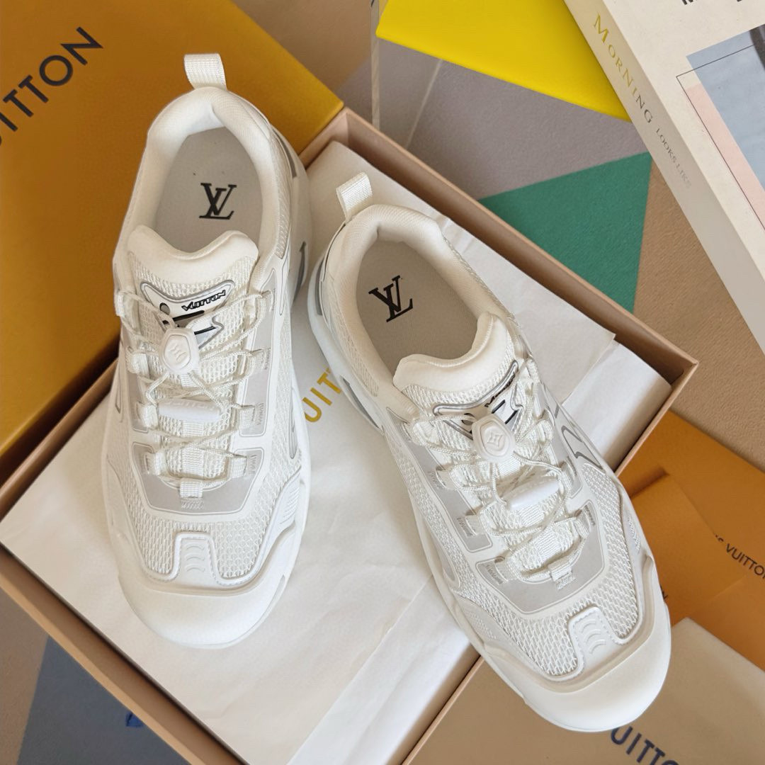 2025 Men Louis Vuitton White Mesh Sneakers MJ00390