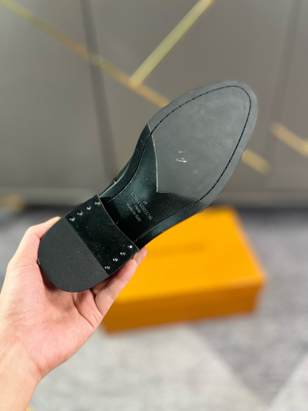 2024 Men Louis Vuitton Black Leather Loafers MJ00290