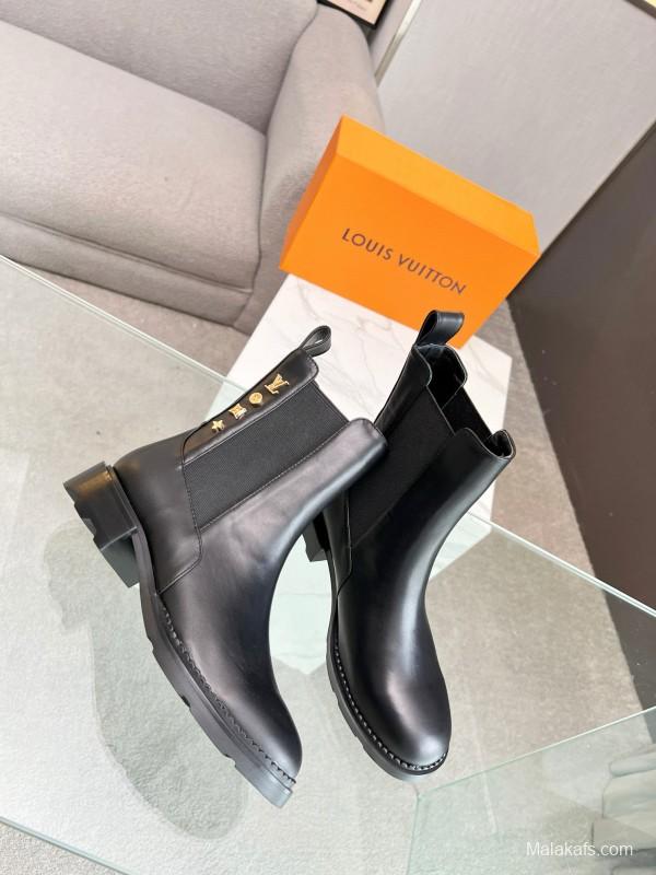 2024 Women Louis Vuitton Black Leather Ankle Boots MJ00310