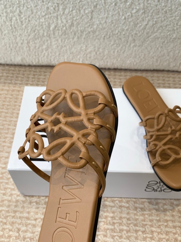 2025 Loewe Brown Leather Slippers KFY00250