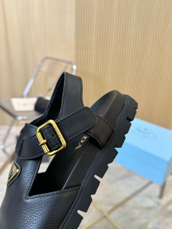 2025 Women Prada Black Leather Sandals LY00280
