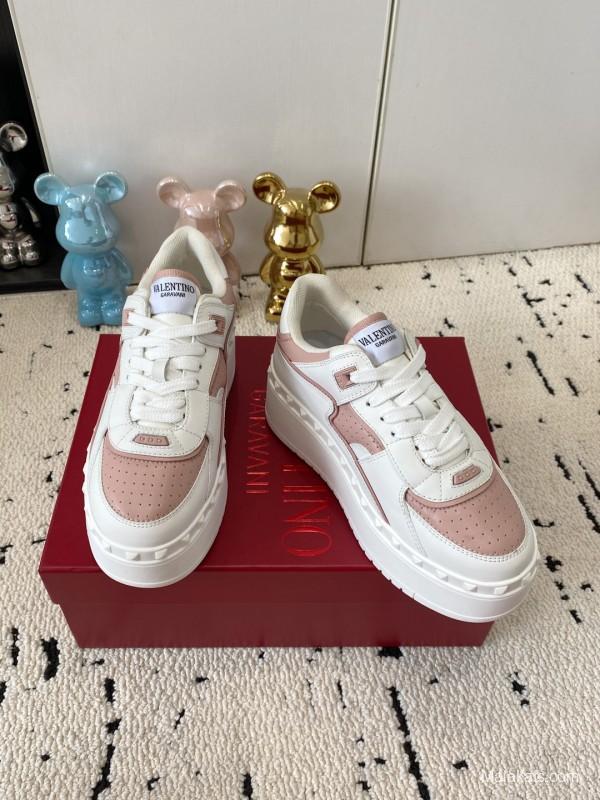 2025 Women Valentino White Pink Leather Sneakers LY00340
