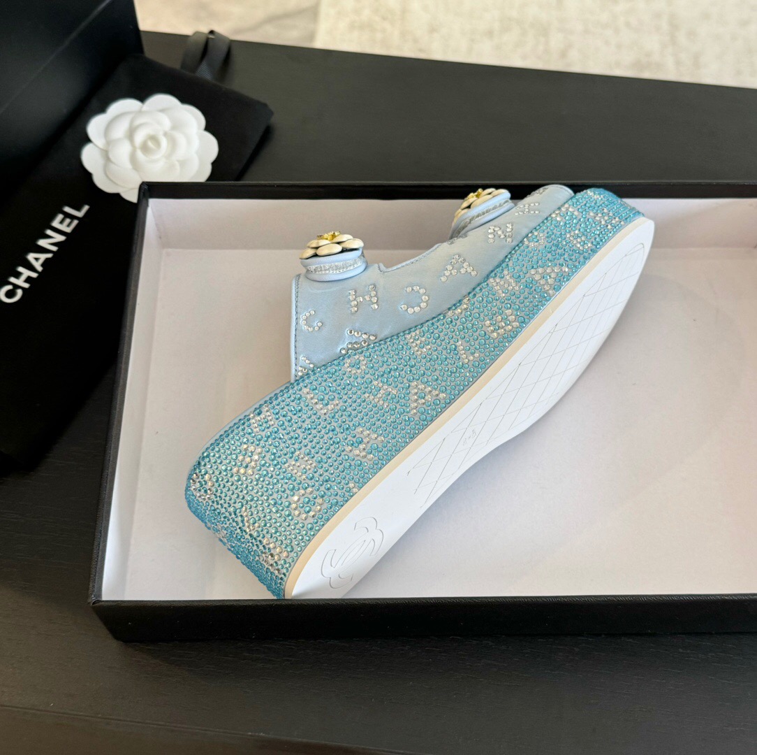 2025 Women Chanel Blue Denim Leather Platform Slippers LY00330