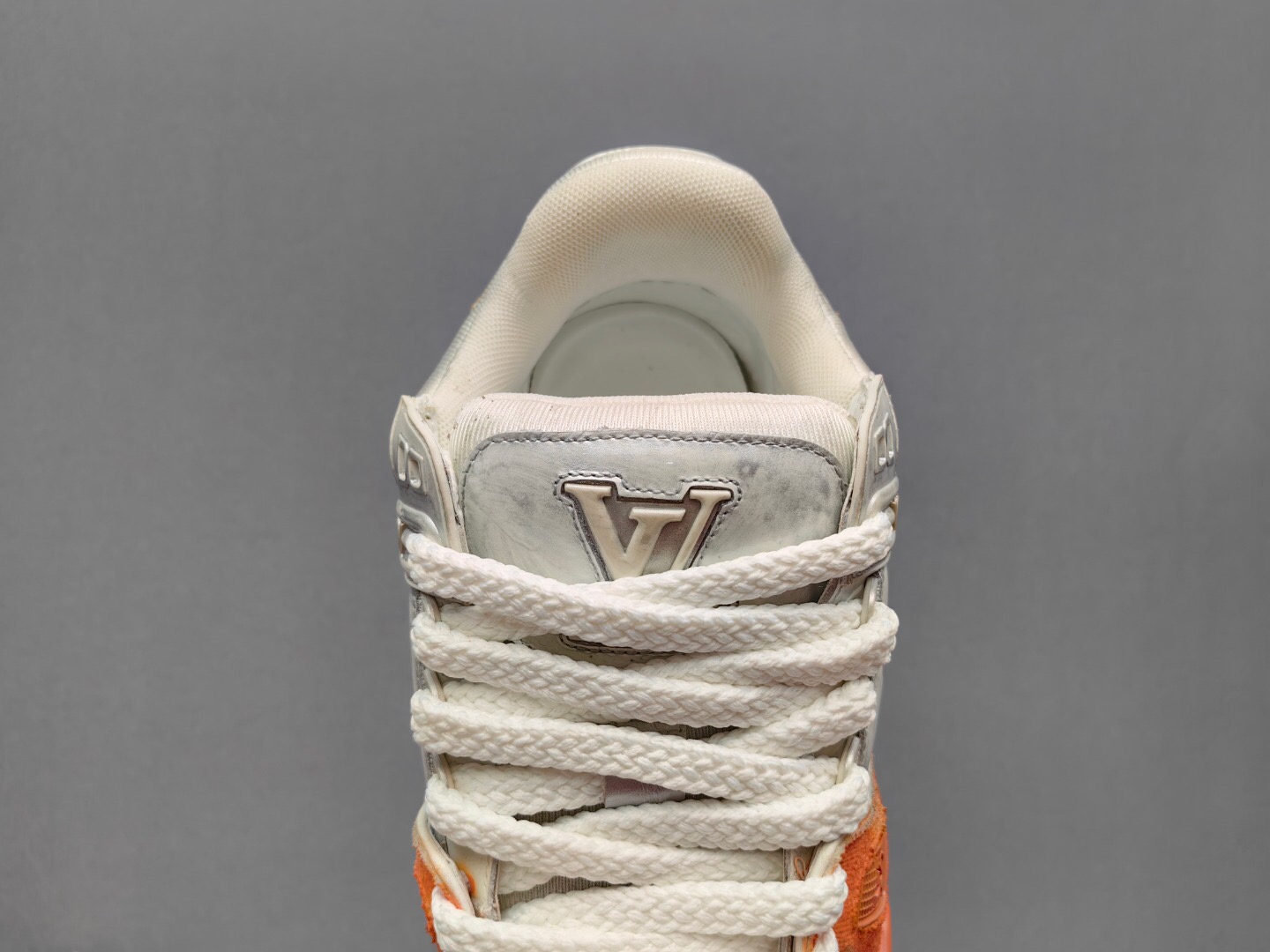 2025 Unisex Louis Vuitton Orange White Denim Leather Plimsolls Complex Wash KFY00510