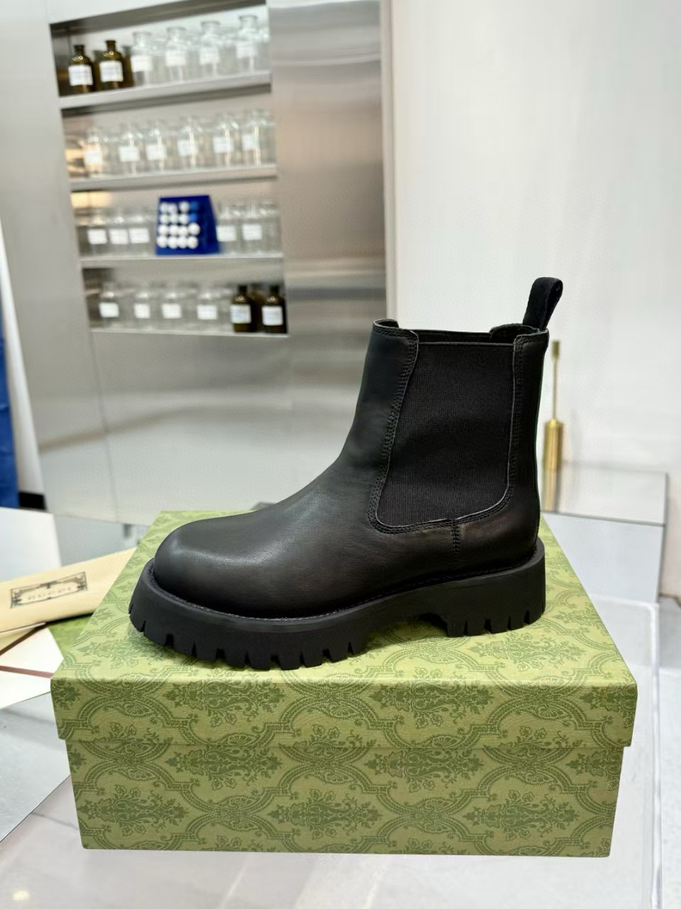2024 Unisex Gucci Black Leather Martin Boots MJ00340