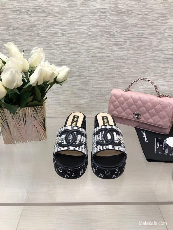2025 Women Chanel Black White Tweed Platform Sandals LY00320