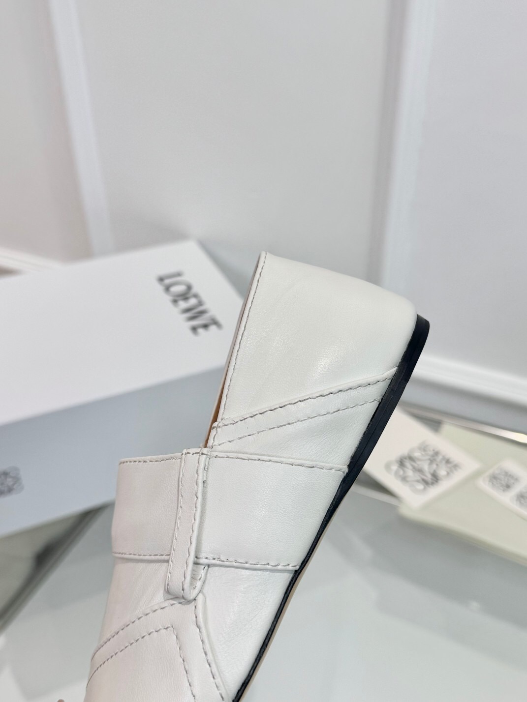 2025 Women Loewe White Leather Loafers LY00291