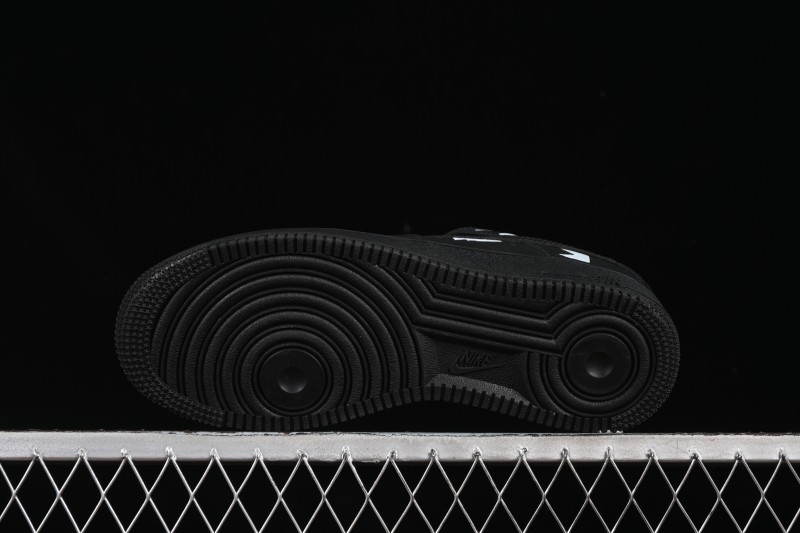 Nike Comme Des Garcons Air Force 1 Low Casual Sneakers with Full-Length Air Cushion - IB9949-001