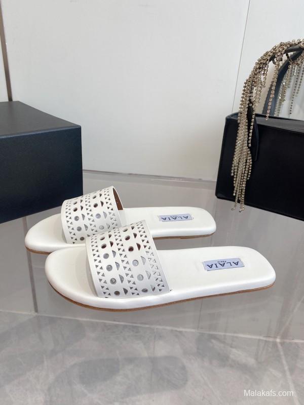 2025 Alaia White Leather Slippers KFY00280