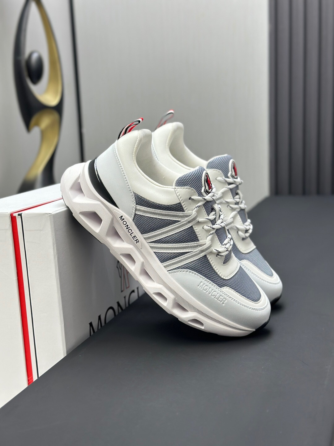 2025 Unisex Moncler White Grey Black Nylon GORE-TEX Trailgrip GTX Outdoor Sneakers KFY00390