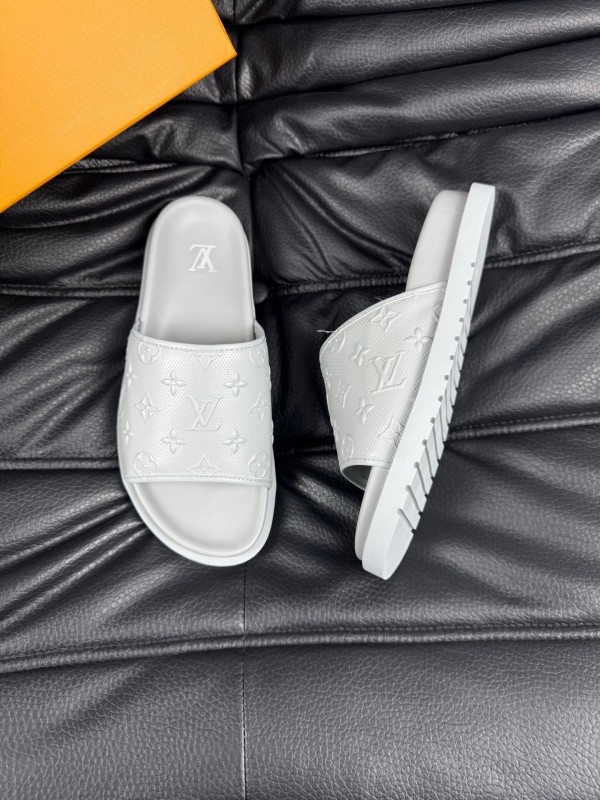 2025 Men Louis Vuitton White Leather Slippers AS00170