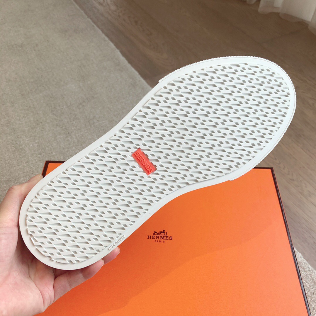 2025 Unisex Hermès White Black Leather Sneakers AS00380
