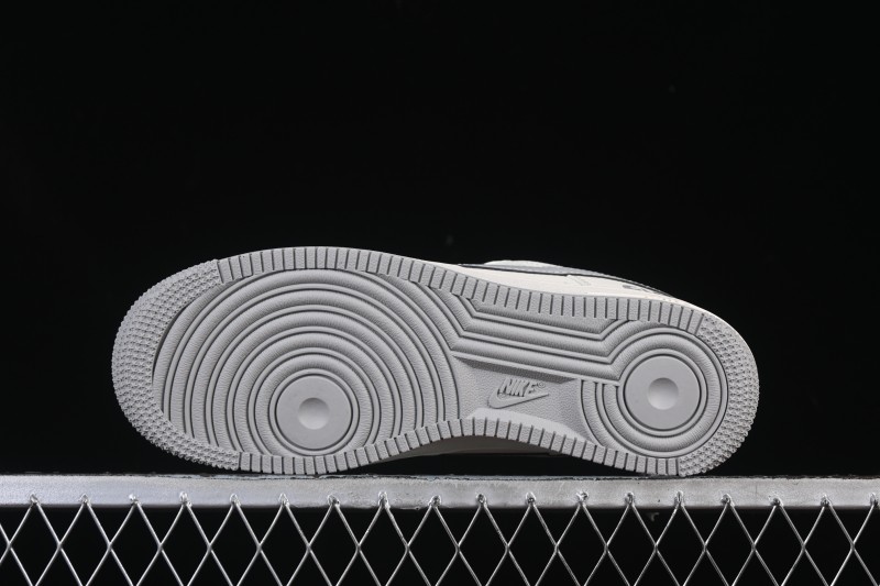 Nike Air Force 1 '07 Low Gucci Collaboration Ghost Face Beige Gray Casual Sneakers - QW5836-024