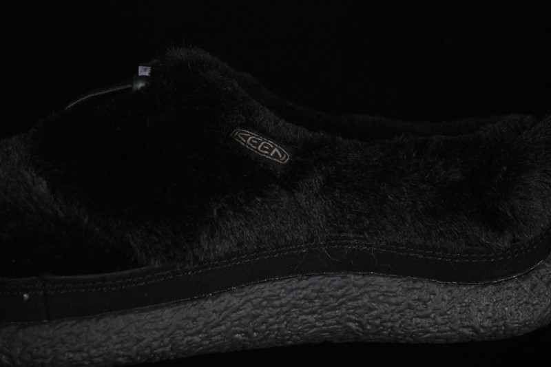 Keen Howser III Slide Winter Plush Casual Lifestyle Shoes - 1029436