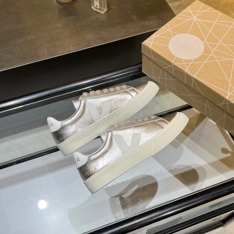VEJA Classic White Sneakers V Logo Lace-Up Retro Flat Platform Casual Sports Shoes - LY00220/LY00230