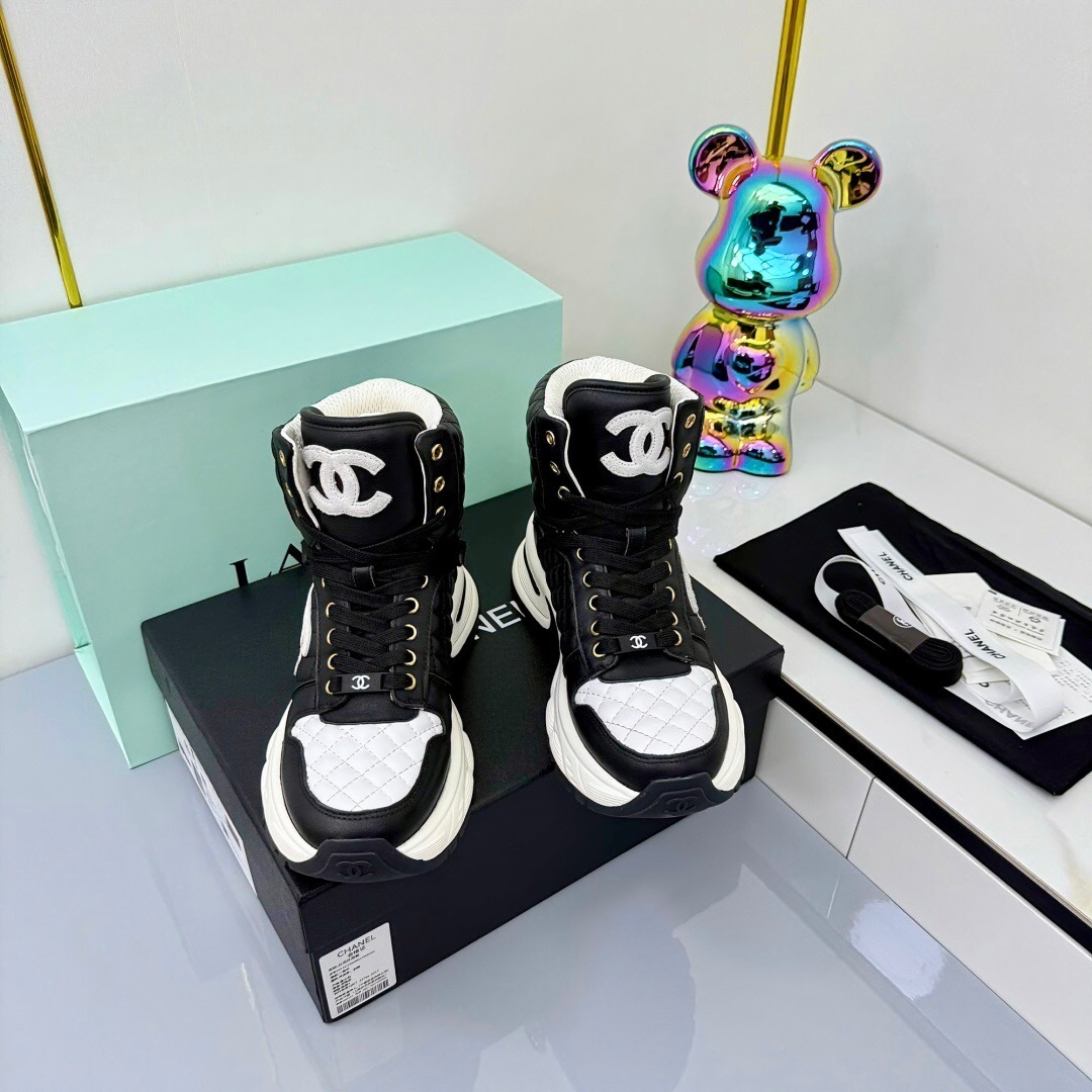 Chanel 2025 SS Short Boots Essential Heavy Duty Autumn Winter Collection - LY00400