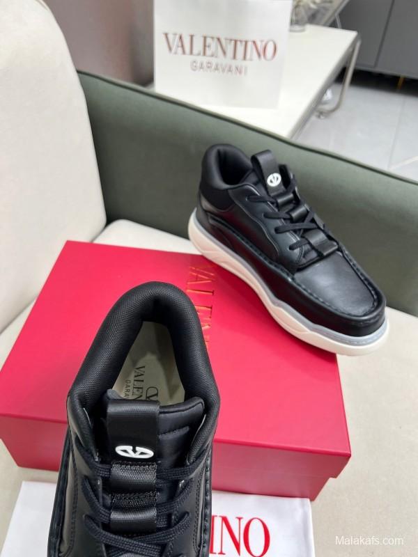 Valentino RUNBOOT Mid-Top Sneakers with Urban Casual Design - AS00380