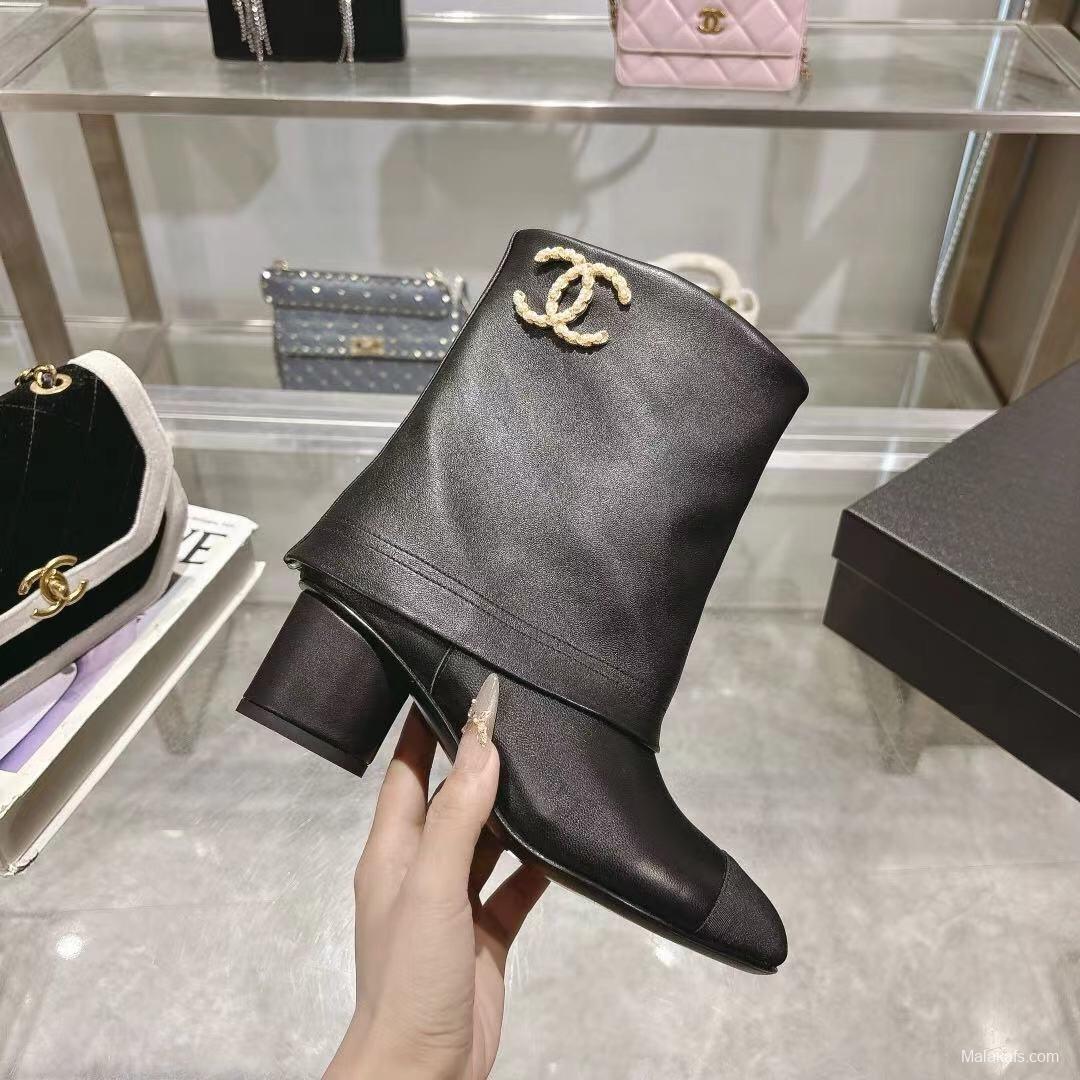 Chanel 2025/SS Runway Turn-Cuff Block Heel Straight Boots Tube Boots Classic Color Block - LY00400