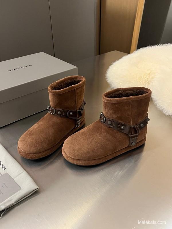 Balenciaga Fall Winter 2025 Buckle Studded Snow Boots - LY00300