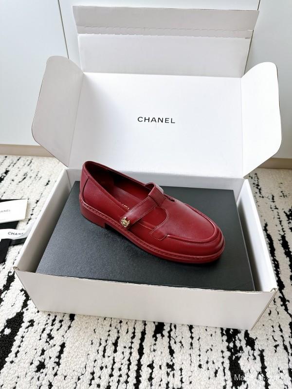 Chanel 2025 SS Loafers Classic Elegant Design - KFY00320
